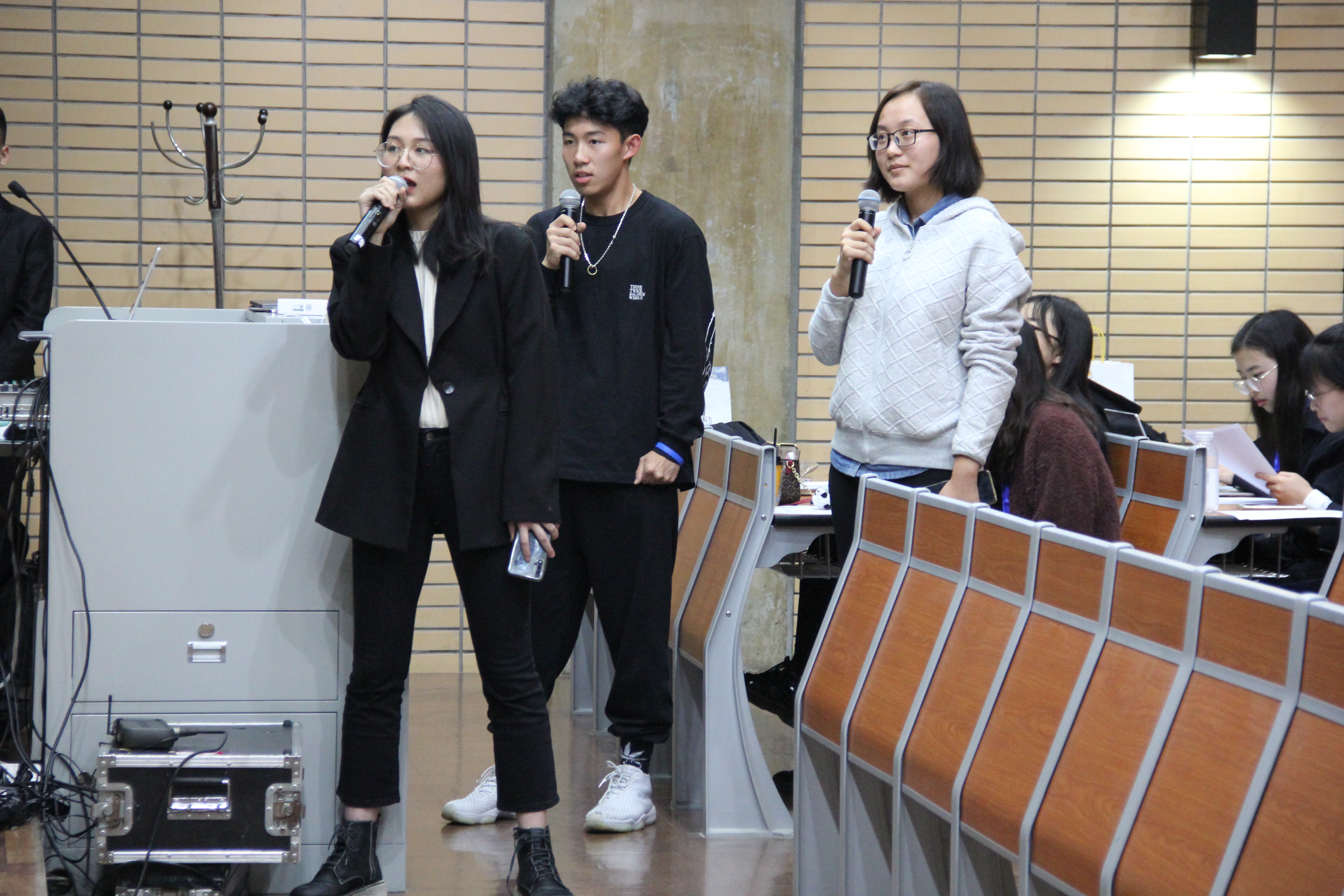 第十九届学而思杯·首都高校外院联盟英文电影配音大赛复赛成功举办